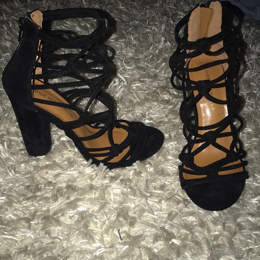 F21 Brand New Strappy Black Heels